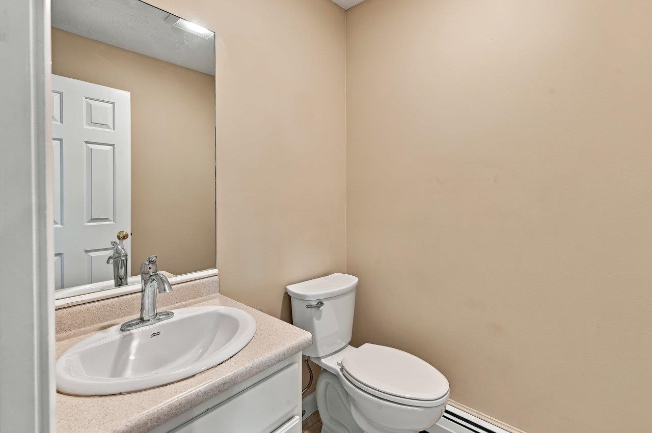 204 Washington Street, Unit 3 Dover, NH 03820 - Photo 16 of 44 Gallery Image 16