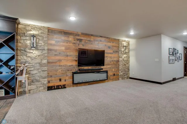 $834,900 | 5050 Prosperity Way South, Fargo, ND 58104