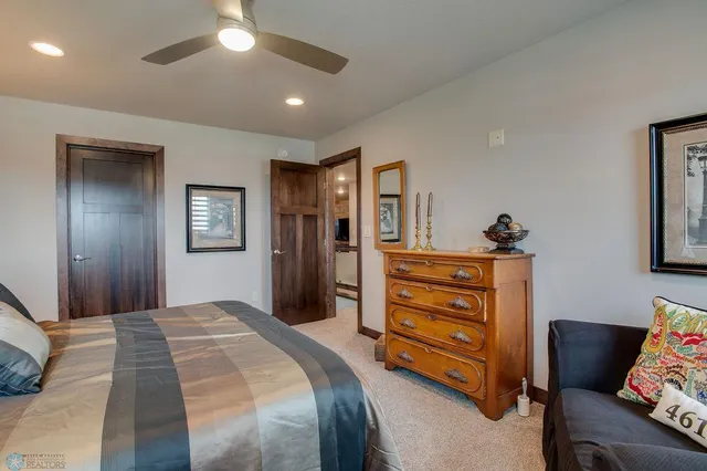 $834,900 | 5050 Prosperity Way South, Fargo, ND 58104