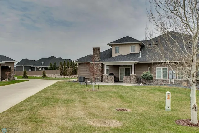 $834,900 | 5050 Prosperity Way South, Fargo, ND 58104