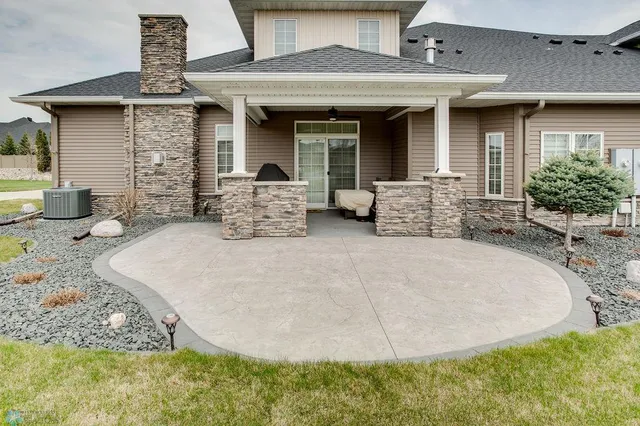 $834,900 | 5050 Prosperity Way South, Fargo, ND 58104