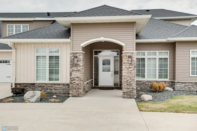 $834,900 | 5050 Prosperity Way South, Fargo, ND 58104