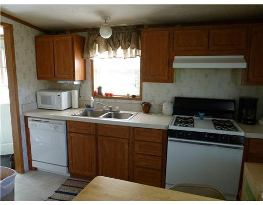 320 North Thorn Road Walkerton, IN 46574 - Photo 3 of 20 Gallery Image 3