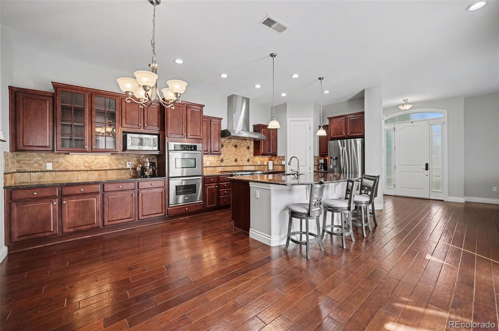 9198 Ridgegate Parkway Lone Tree, CO 80124 - Photo 7 of 33