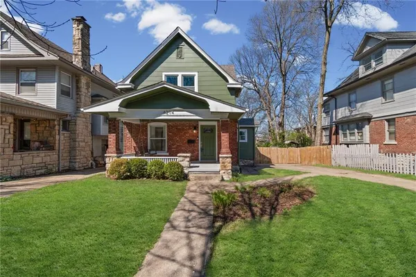 $325,000 | 4214 Campbell Street, Kansas City, MO 64110