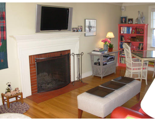 7 Glenburnie Road Boston, MA 02132 - Photo 8 of 25 Gallery Image 8