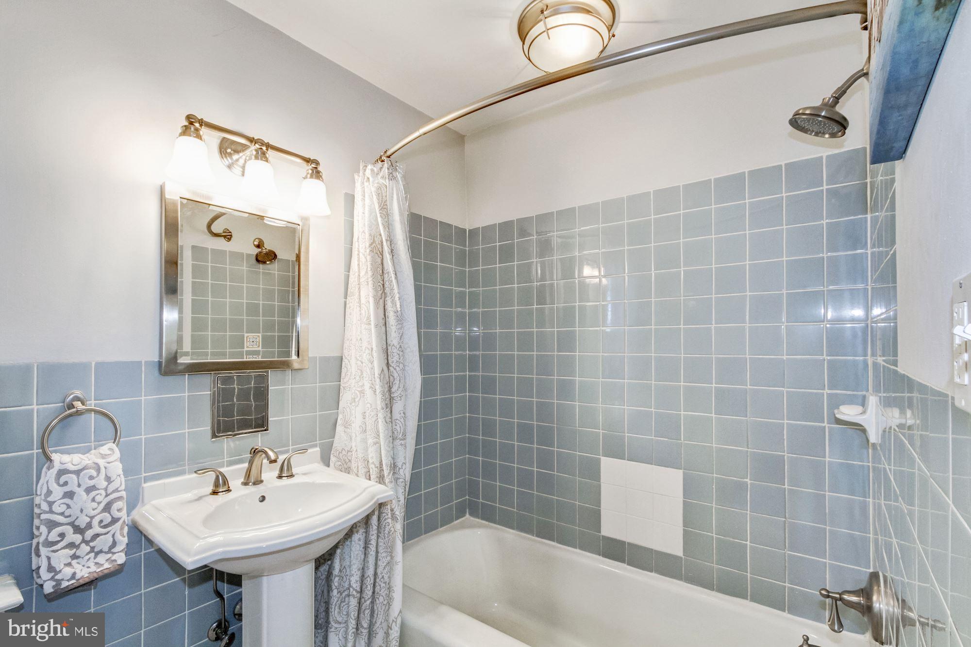 1324 Leedom Road Havertown, PA 19083 - Photo 20 of 36
