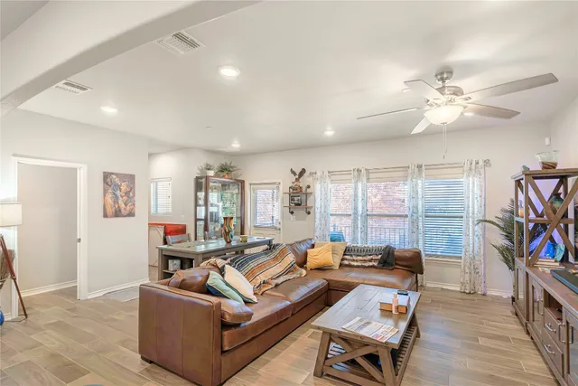 $2,200 | 217 Birch Oak Lane, Georgetown, TX 78628