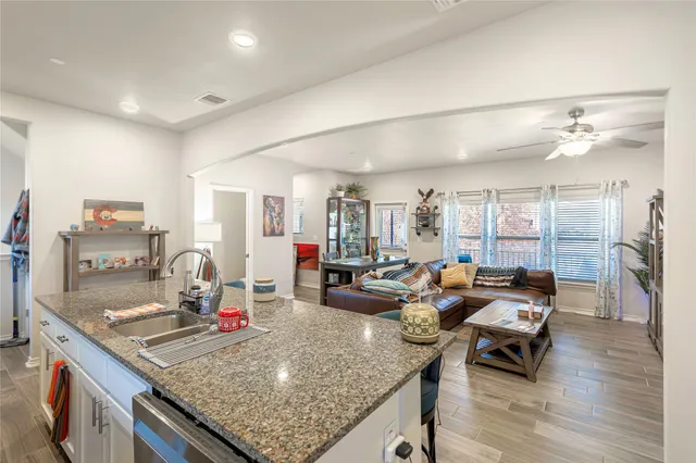 $2,000 | 217 Birch Oak Lane, Georgetown, TX 78628