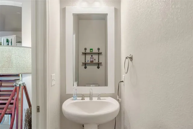 $2,200 | 217 Birch Oak Lane, Georgetown, TX 78628