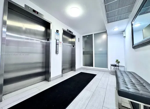 $194,750 | 3475 North Country Club Drive, Unit 610, Aventura, FL 33180
