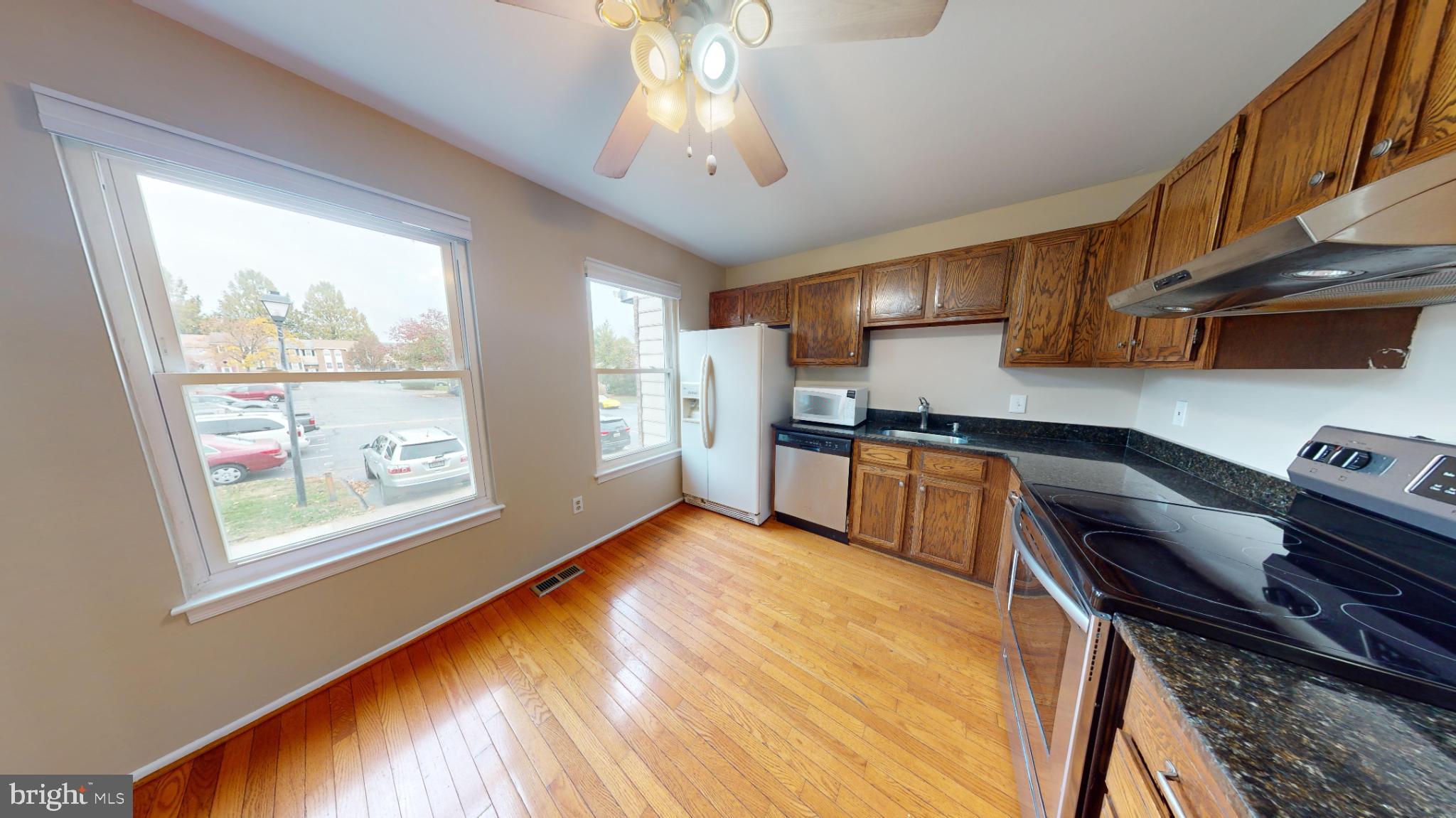 2535 Vineyard Lane Crofton, MD 21114 - Photo 3 of 18 Bright and inviting kitchen with modern finishes.