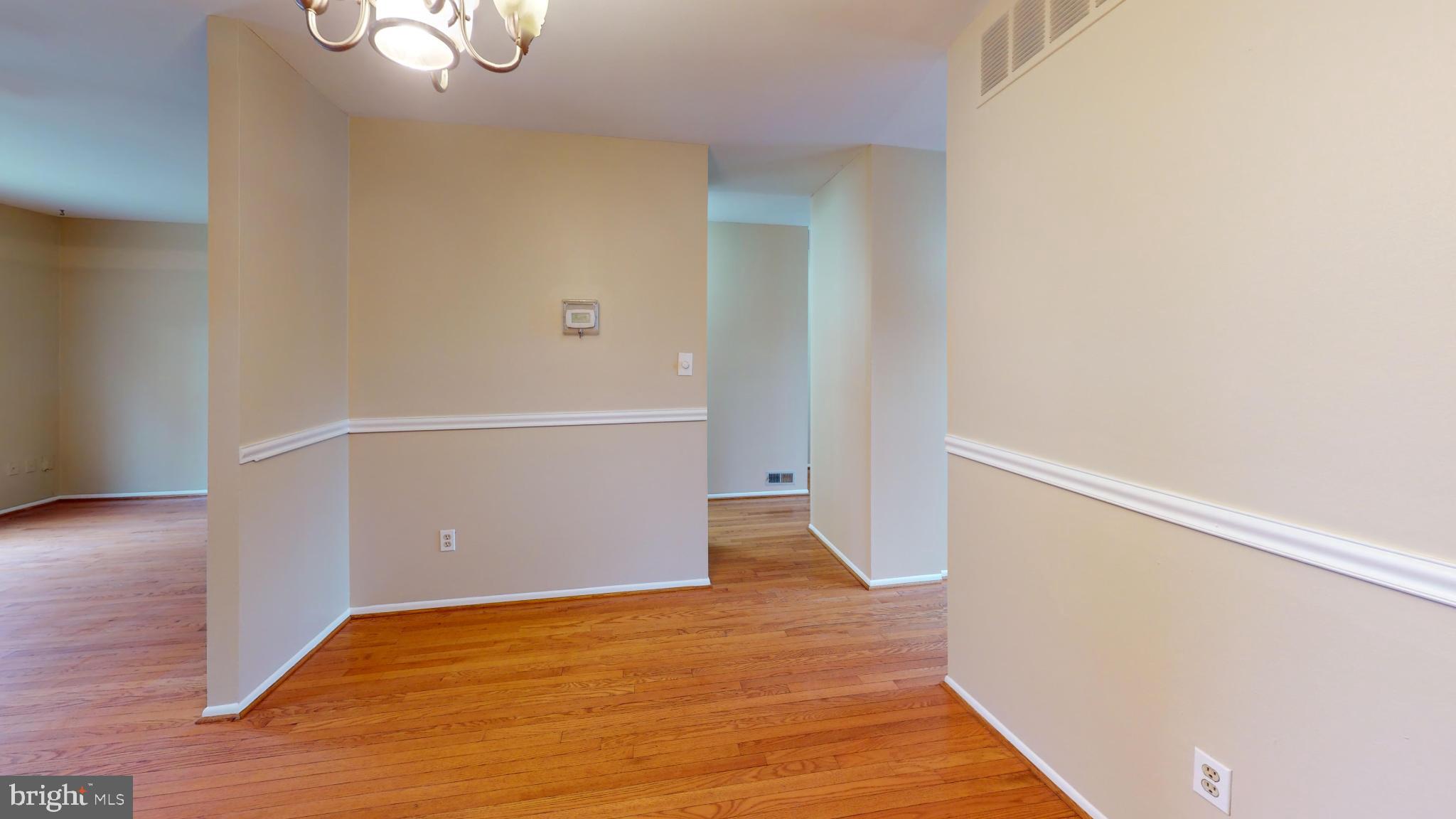 2535 Vineyard Lane Crofton, MD 21114 - Photo 6 of 18 Dining room