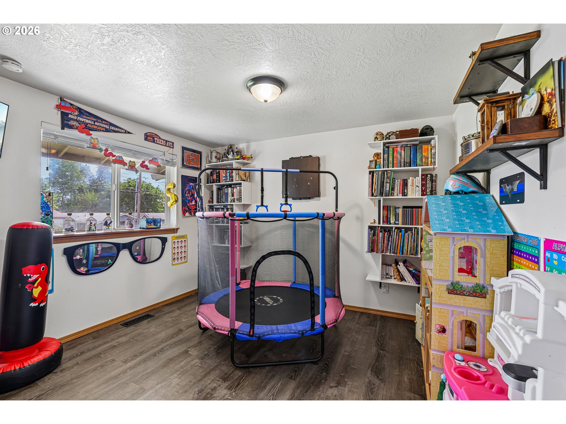 280 6th Street Lafayette, OR 97127 - Photo 24 of 33