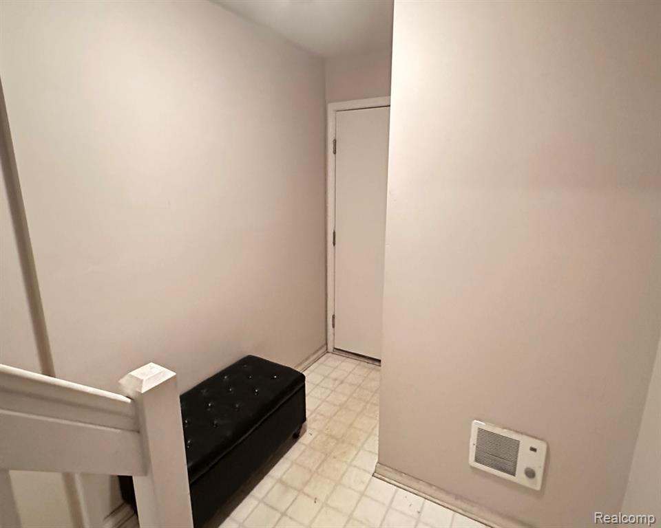 7 Georgetown Court Dearborn, MI 48126 - Photo 22 of 25