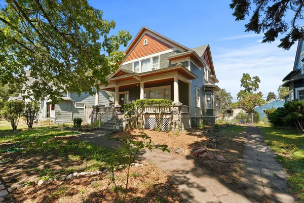 $399,000 | 927 East Augusta Avenue, Spokane, WA 99207