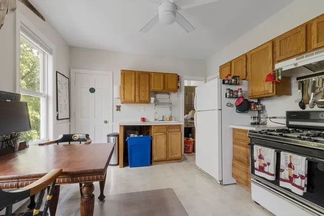 $675,000 | 26 Plymouth Street, Unit 3, Cambridge, MA 02141