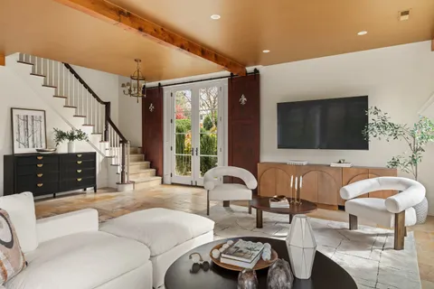 $1,995,000 | 15 Cross Highway, Westport, CT 06880