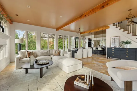 $1,995,000 | 15 Cross Highway, Westport, CT 06880