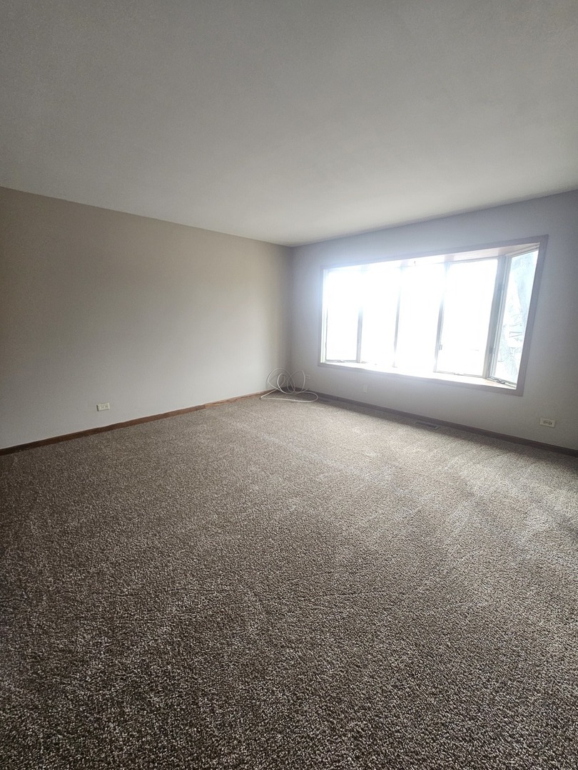 830 Division Street South Elgin, IL 60177 - Photo 12 of 23