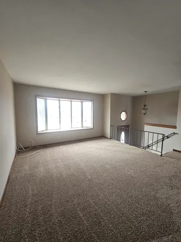 $3,000 | 830 Division Street, South Elgin, IL 60177