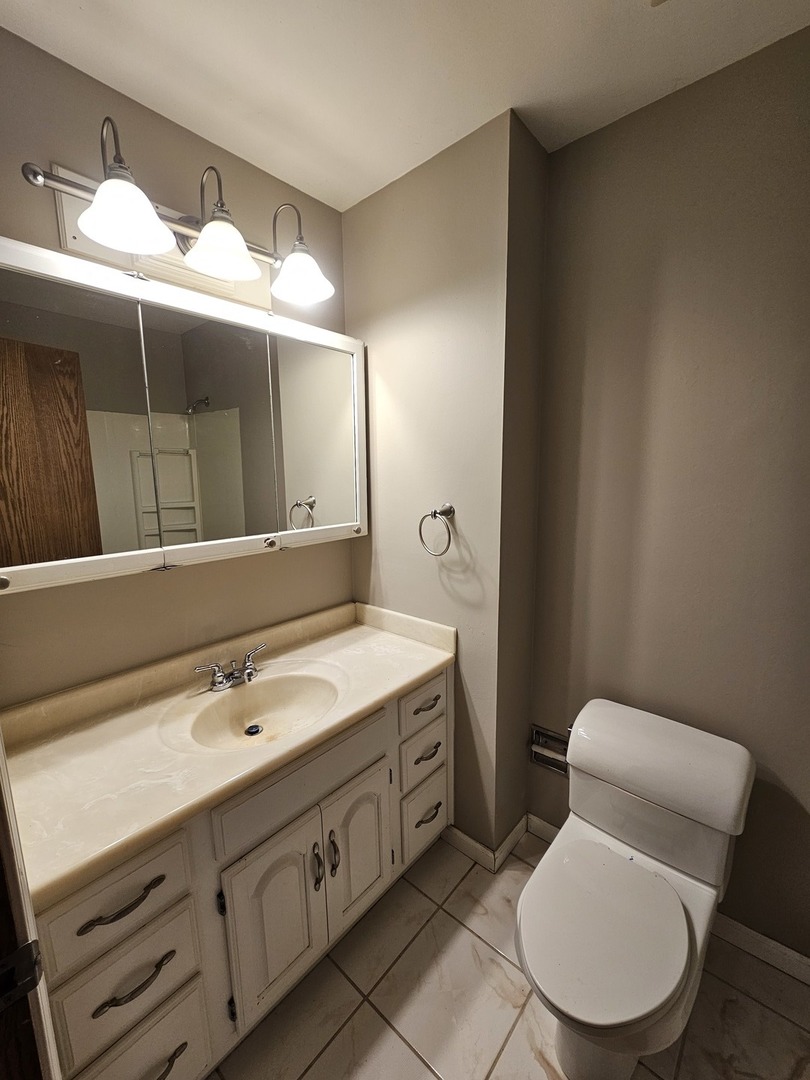 830 Division Street South Elgin, IL 60177 - Photo 15 of 23