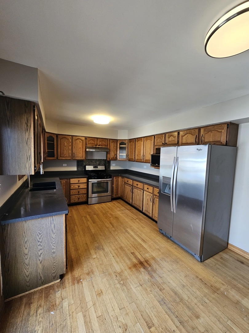 830 Division Street South Elgin, IL 60177 - Photo 19 of 23