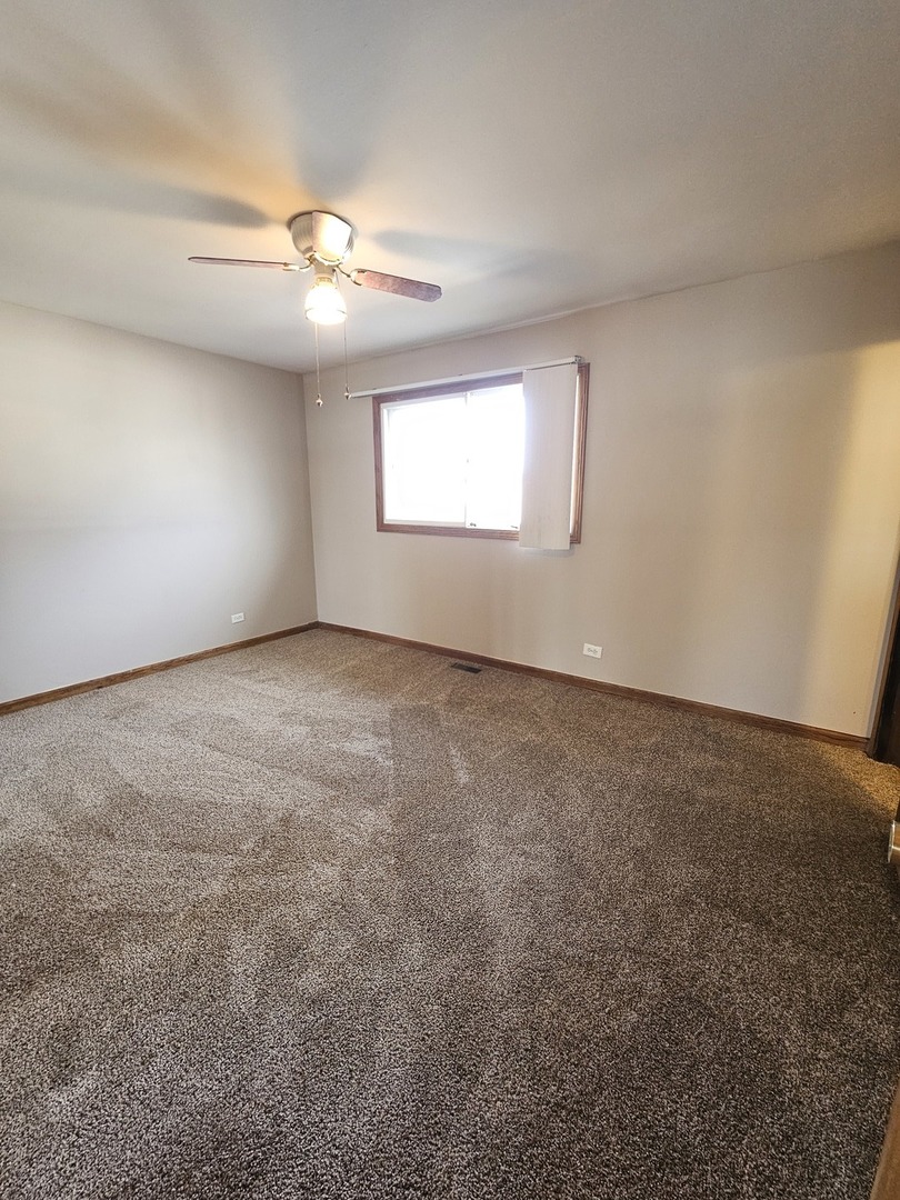 830 Division Street South Elgin, IL 60177 - Photo 21 of 23