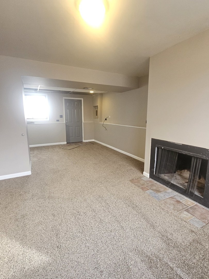 830 Division Street South Elgin, IL 60177 - Photo 3 of 23