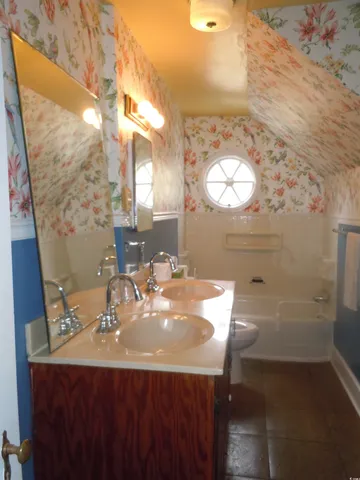 $319,000 | 110 East Bell Street, Tabor City, NC 28463