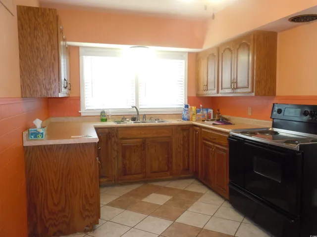 $319,000 | 110 East Bell Street, Tabor City, NC 28463