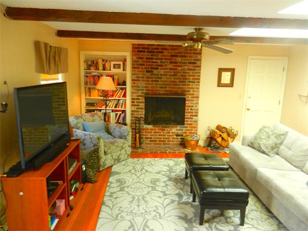 24 Herrick Road Boxford, MA 01921 - Photo 11 of 26 a balcony with furniture and a rug