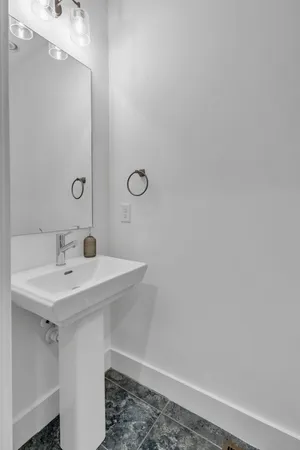 $3,400 | 405 Marshall Street, Unit 3, Nashville, TN 37207