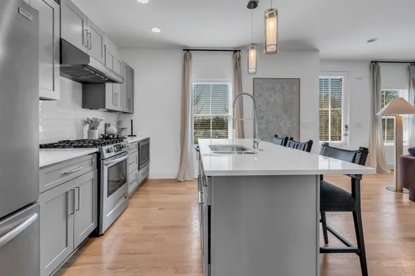 $3,400 | 405 Marshall Street, Unit 3, Nashville, TN 37207