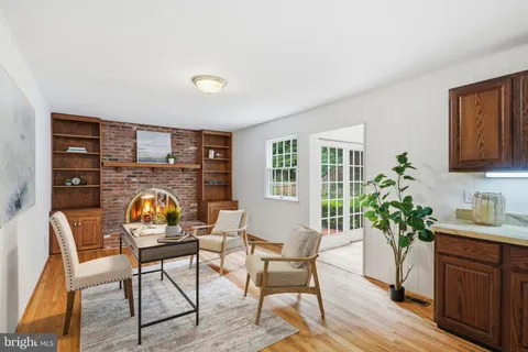 $1,299,900 | 3901 Colonel Ellis Avenue, Alexandria, VA 22304