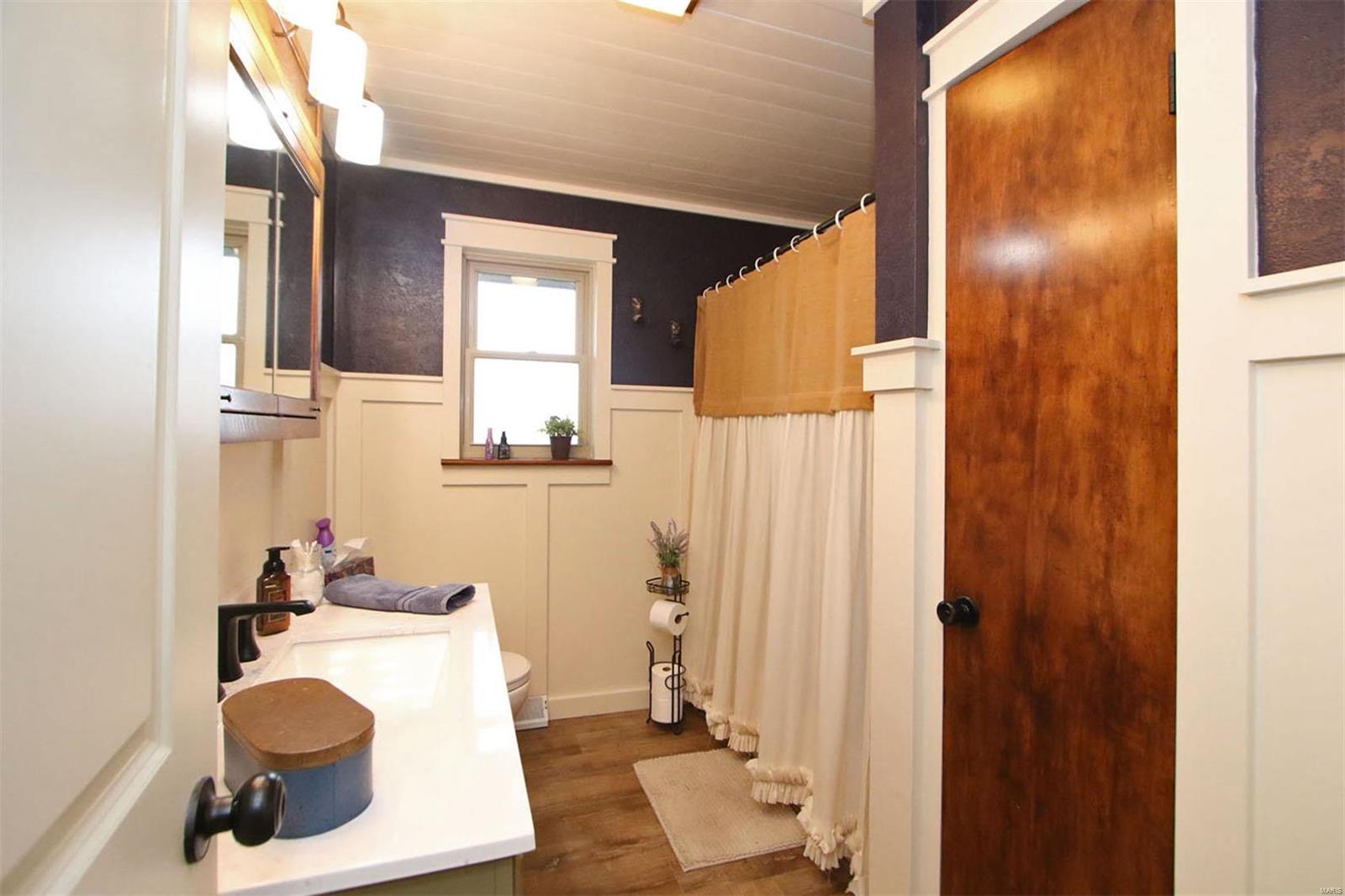 12136 Highland Road Highland, IL 62249 - Photo 25 of 36