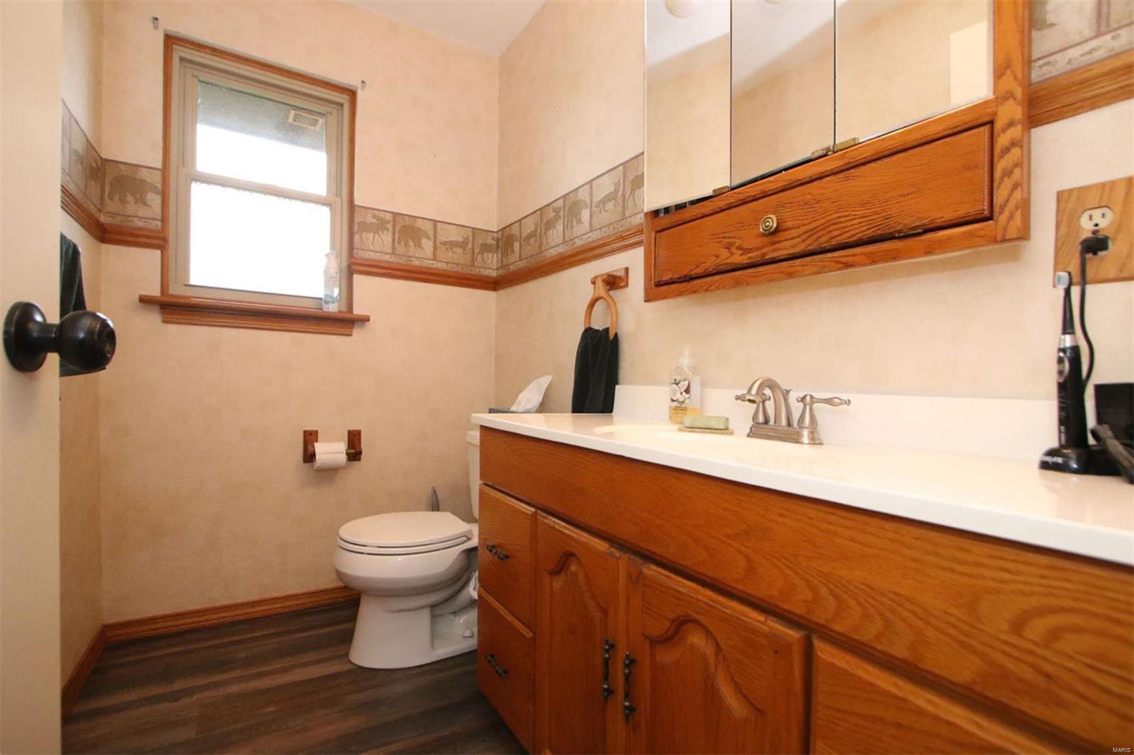 12136 Highland Road Highland, IL 62249 - Photo 28 of 36