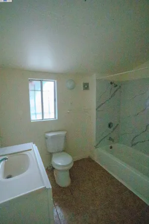 $425,000 | 866 Isabella Street, Oakland, CA 94607