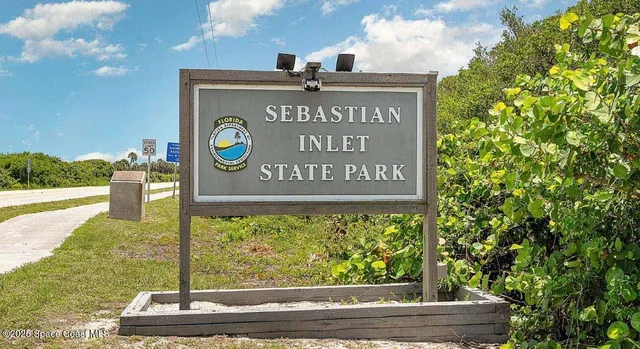 $365,000 | 898 Riviera Avenue, Sebastian, FL 32958