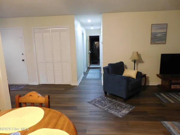 $1,300 | 1202 Harbourside Drive, Unit 1201, New Bern, NC 28560