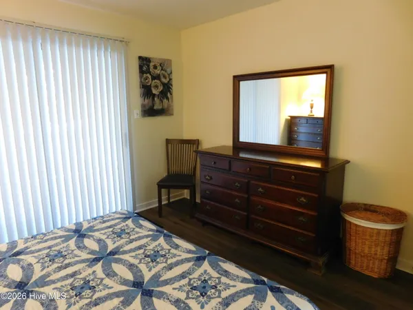 $1,300 | 1202 Harbourside Drive, Unit 1201, New Bern, NC 28560