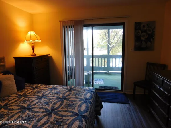 $1,300 | 1202 Harbourside Drive, Unit 1201, New Bern, NC 28560