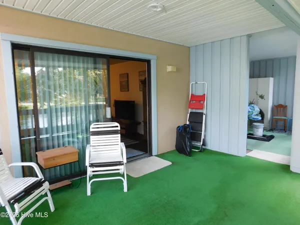 $1,300 | 1202 Harbourside Drive, Unit 1201, New Bern, NC 28560