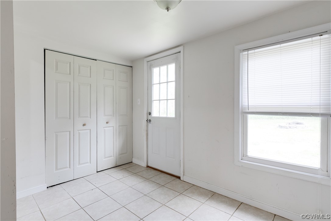 4144 Broad St Road Gum Spring, VA 23065 - Photo 19 of 34 a view of an empty room with window
