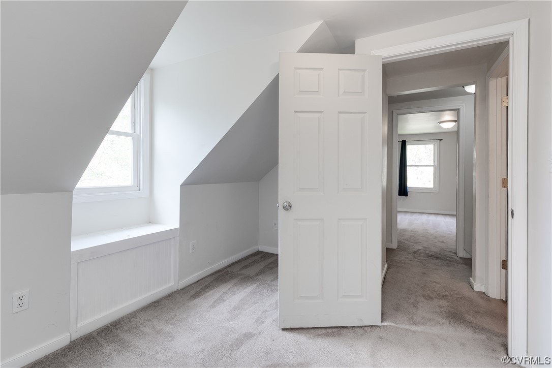 4144 Broad St Road Gum Spring, VA 23065 - Photo 25 of 34 hallway with window