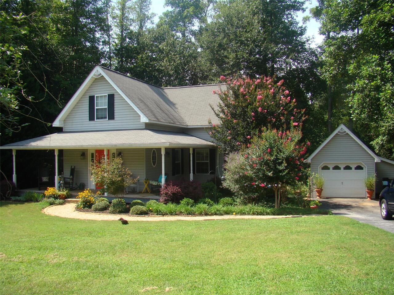 471 Memorial Drive Clarkesville, GA 30523 - Photo 1 of 1 Gallery Image 1