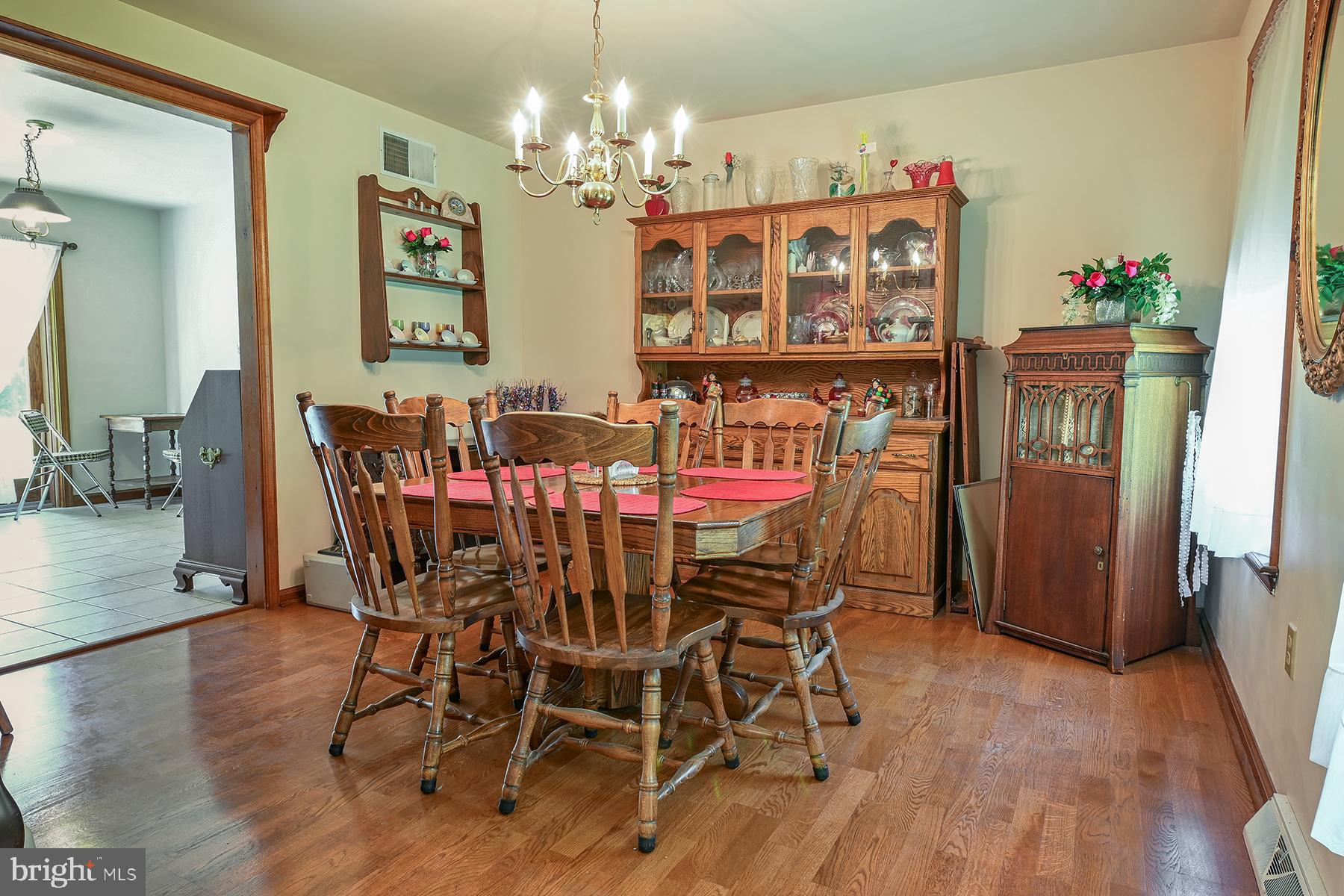 219 Frontier Road Perkasie, PA 18944 - Photo 5 of 31