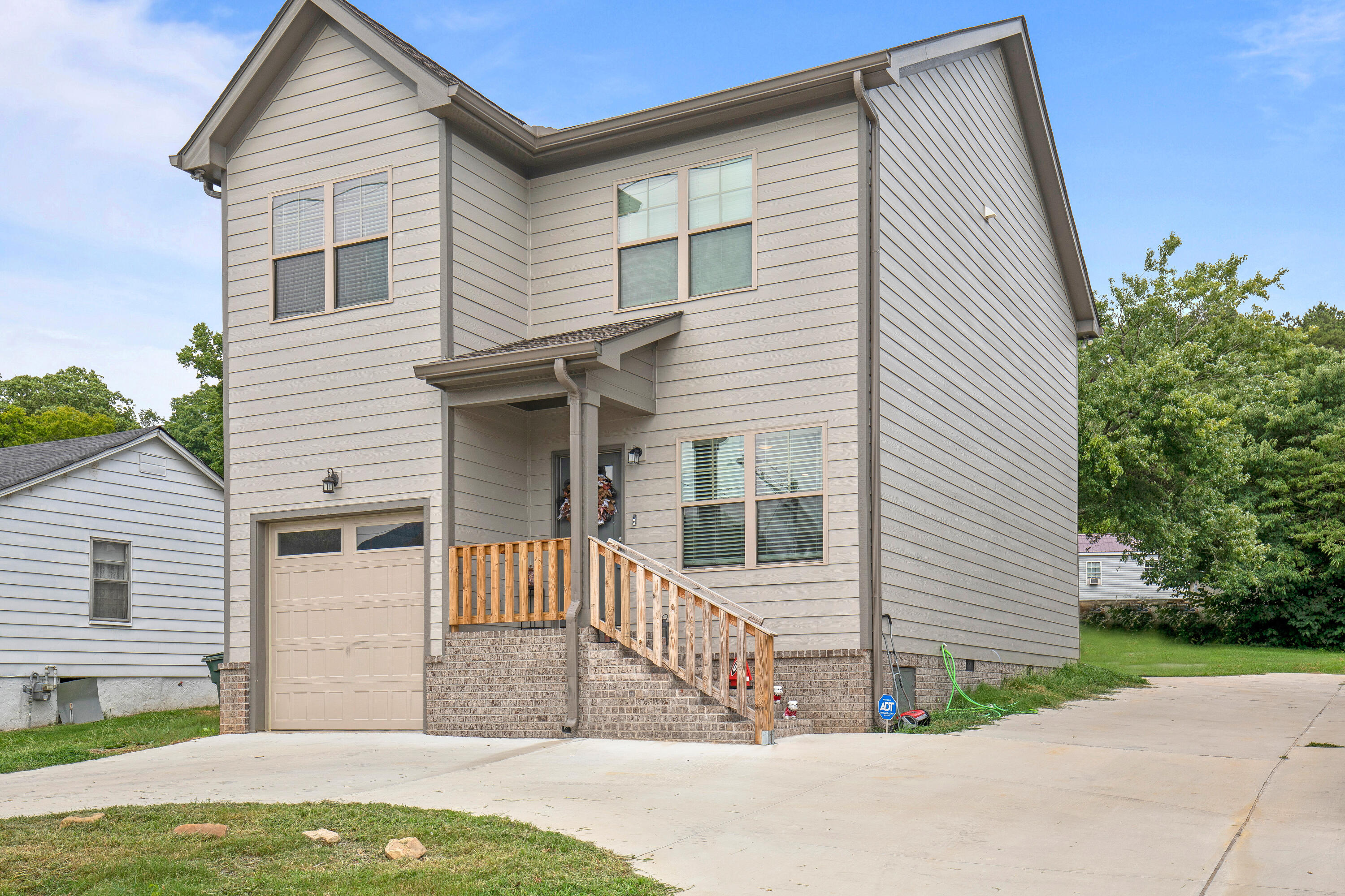 114 Browns Ferry Road Chattanooga, TN 37419 - Photo 1 of 38 Brown's Ferry-1