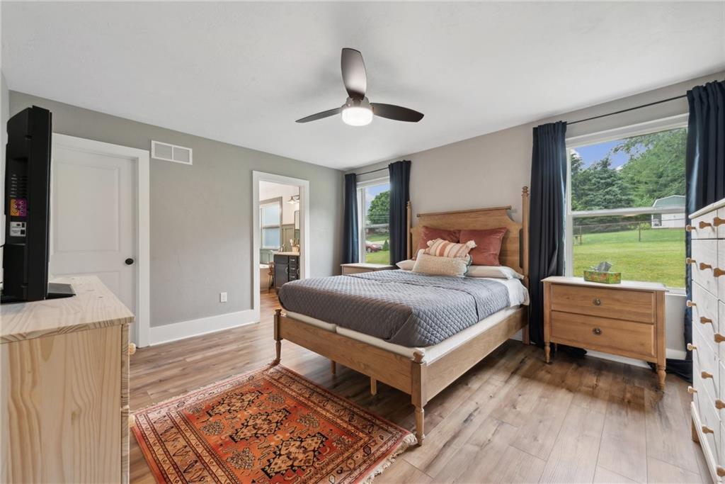 470 Manor Harrison City Road Manor, PA 15665 - Photo 11 of 25 Gallery Image 11