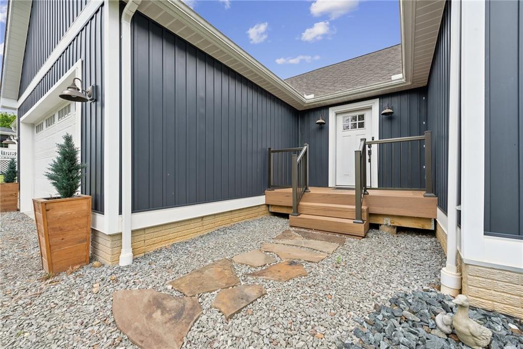 470 Manor Harrison City Road Manor, PA 15665 - Photo 3 of 25 Gallery Image 3